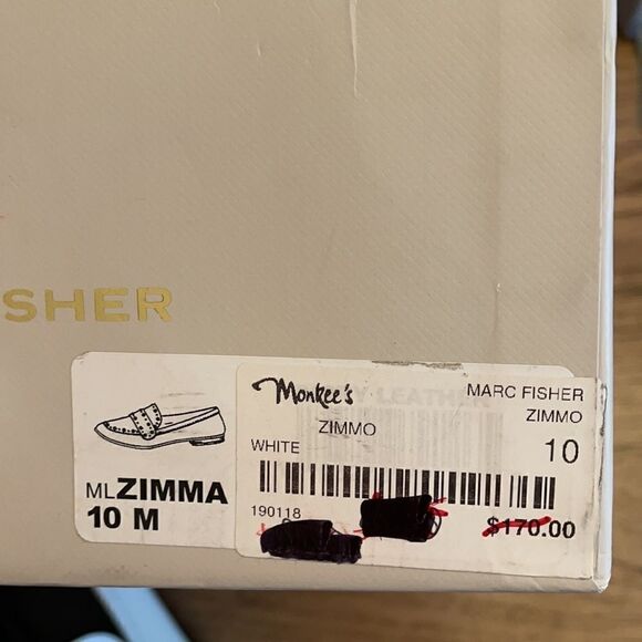 MARC FISHER WHITE STUDDED FLATS.  NEW - Picture 9 of 10